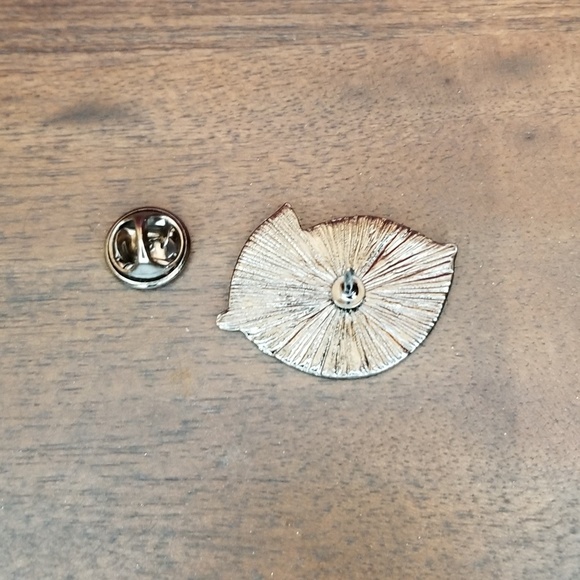 Slightly Bitter lemon enamel lapel pin - Picture 3 of 4